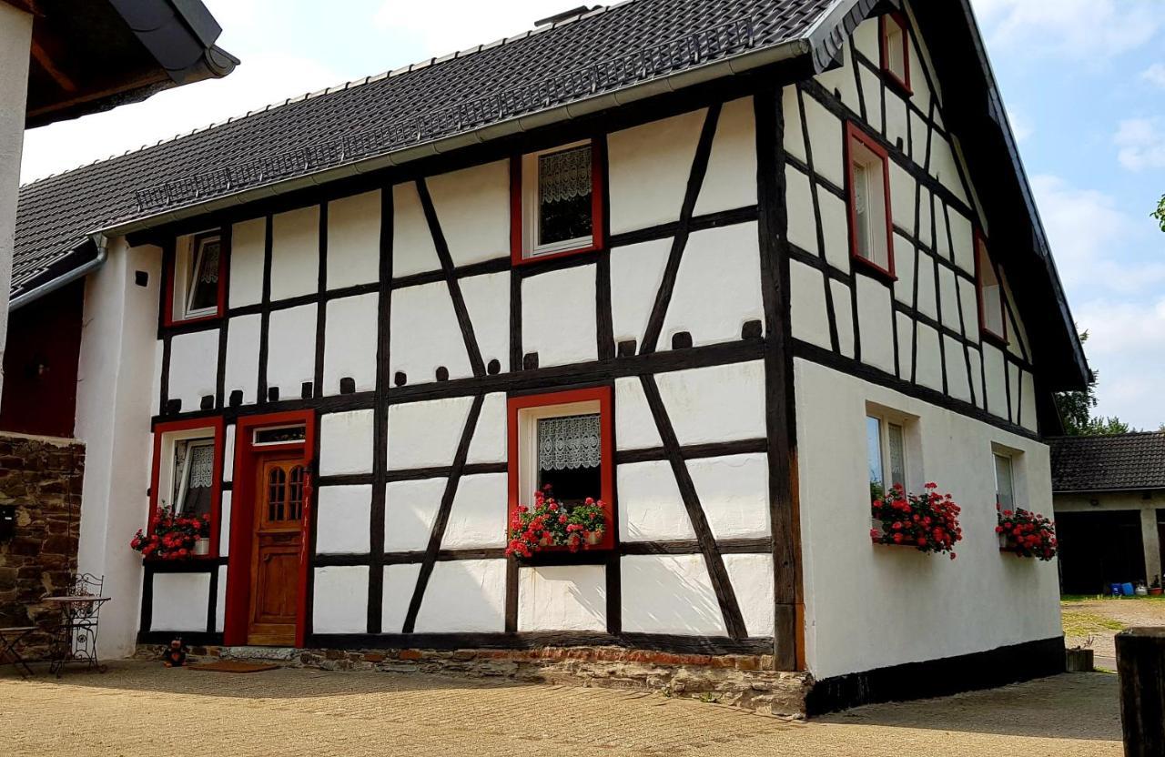 Super Gemuetlich - Daspaterhaus Monschau Buitenkant foto